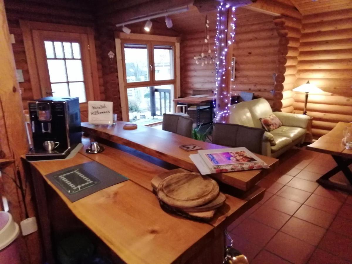 Ferienwohnung Blockhaus Juka Vinningen エクステリア 写真