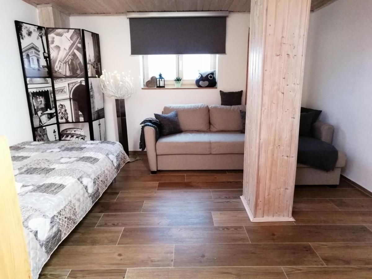 Ferienwohnung Blockhaus Juka Vinningen エクステリア 写真