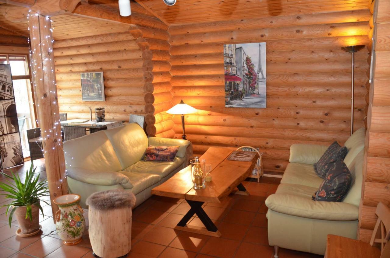 Ferienwohnung Blockhaus Juka Vinningen エクステリア 写真