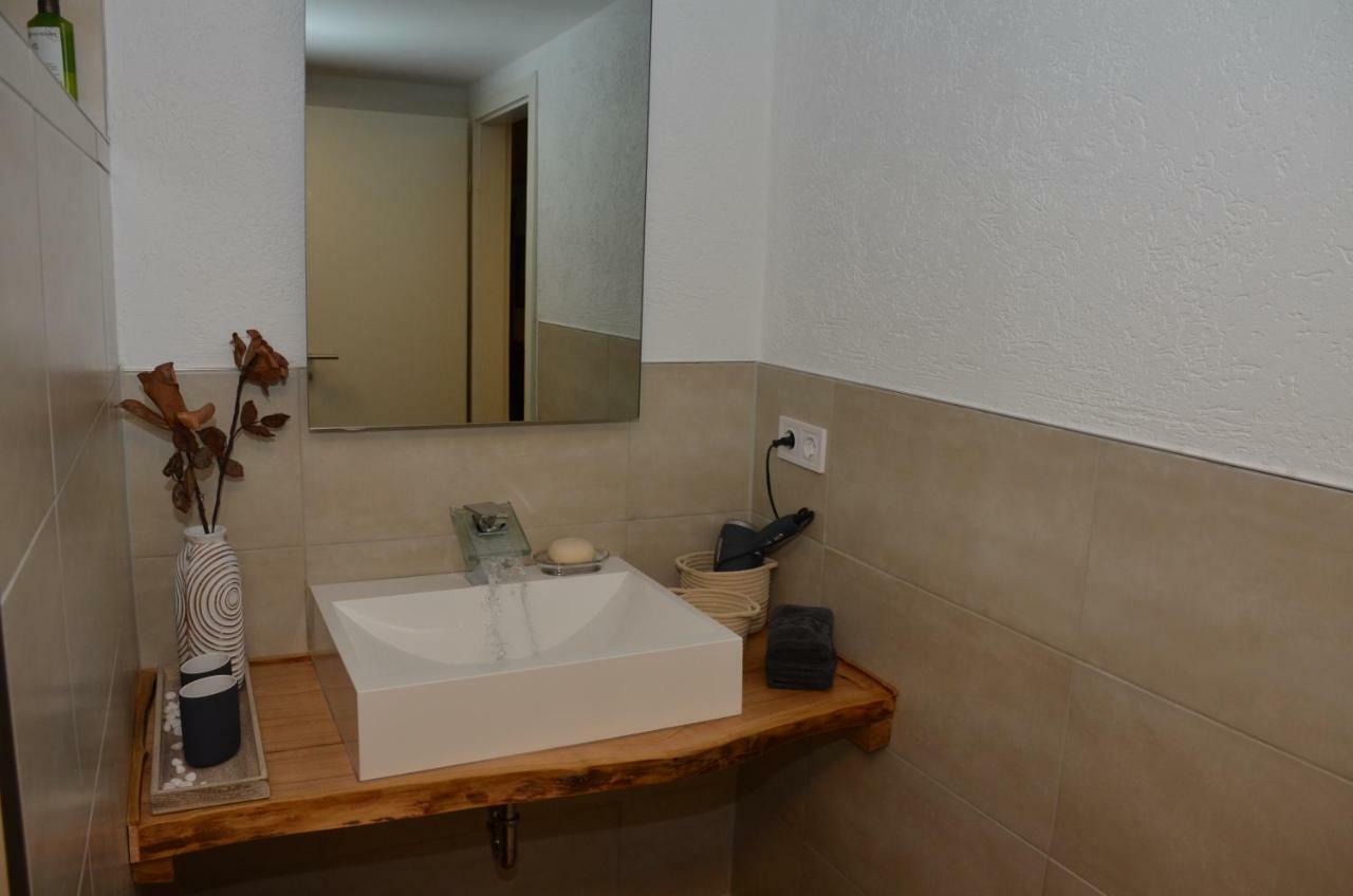 Ferienwohnung Blockhaus Juka Vinningen エクステリア 写真