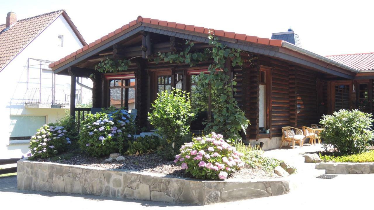 Ferienwohnung Blockhaus Juka Vinningen エクステリア 写真